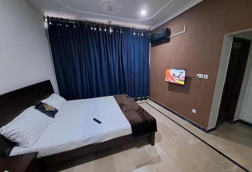 پانسیون 26 Number Bus Stop Guest House