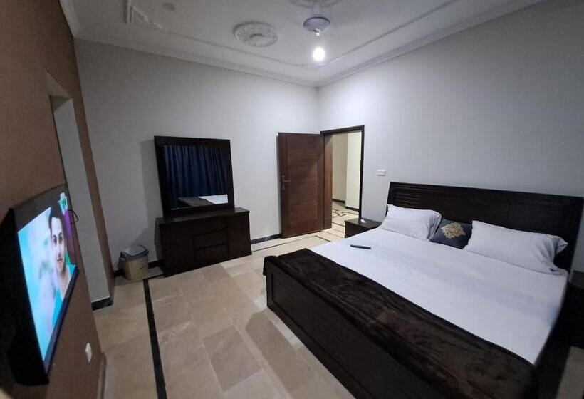 پانسیون 26 Number Bus Stop Guest House