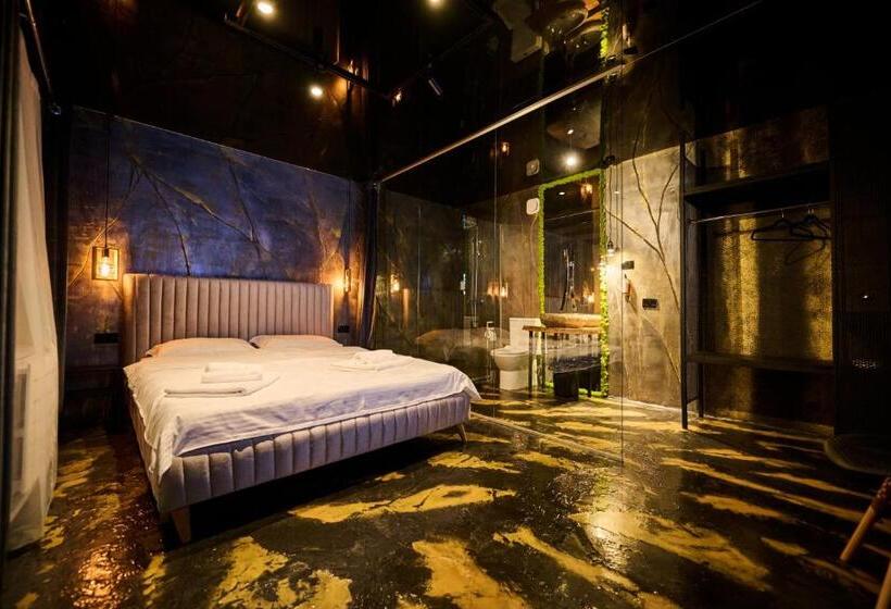 پانسیون Sianisia