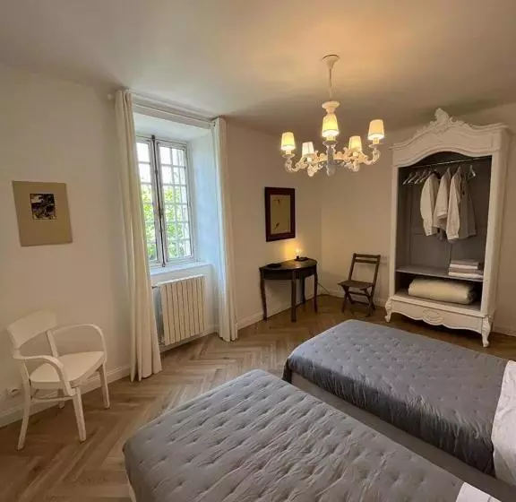 Aamiaismajoitus (B&B) Les 3 Platanes