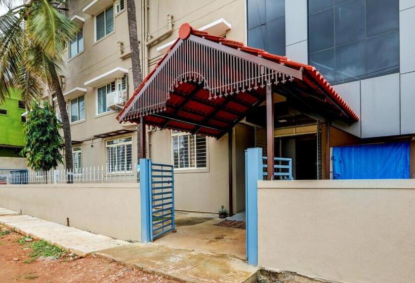 ホテル Oyo Flagship Srk Palace