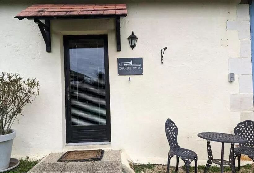 ペンション Guestroom Bouges Le Château, 1 Pièce, 2 Personnes Fr 1 591 523