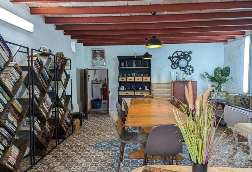 بنسيون Guestroom Bouges Le Château, 1 Pièce, 2 Personnes   Fr 1 591 523