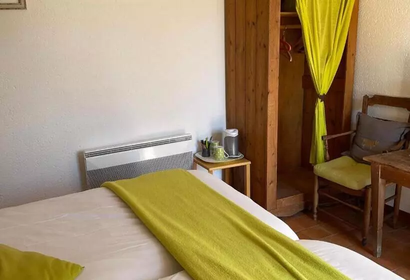 Majatalo Charmantes Chambres Avec Piscine Près De L Abbaye De Solesmes   Fr 1 410 403