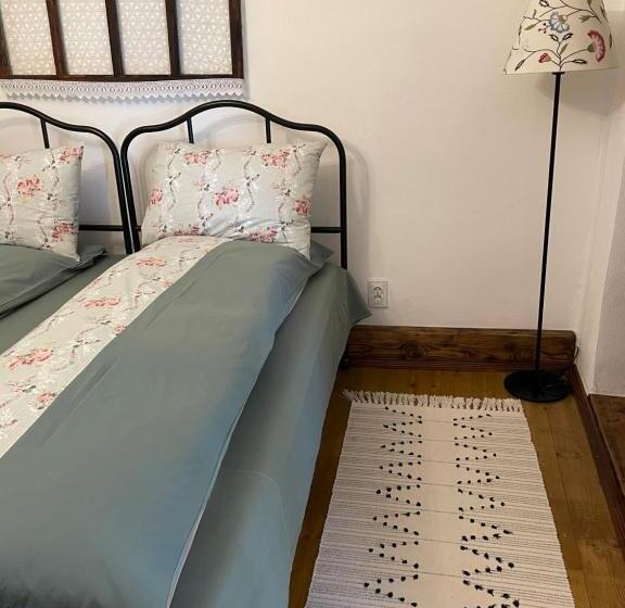 פנסיון La Novaci Porumbacu De Sus 270