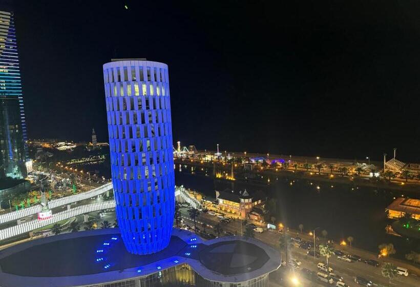 Alliance Palace Courtyard By Marriott