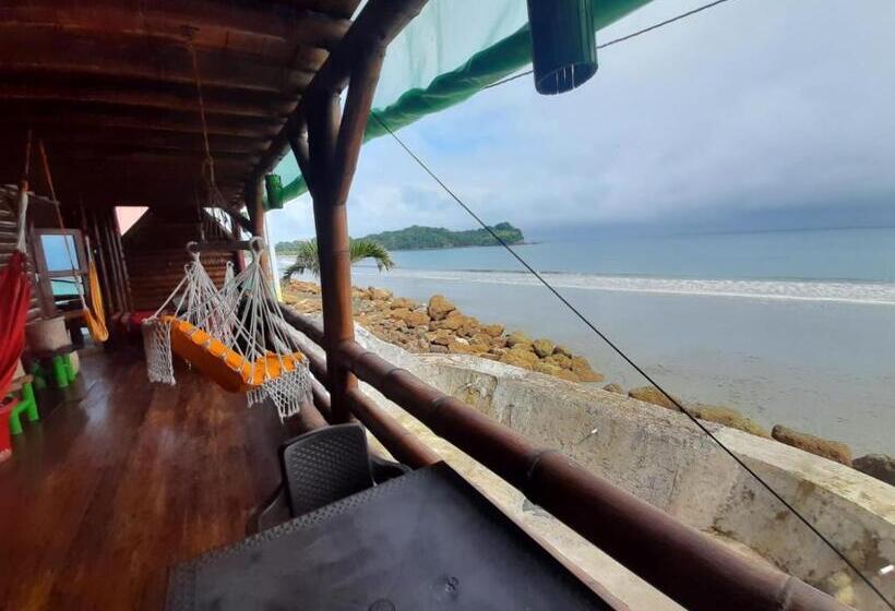 Hotel Bambu Mompiche