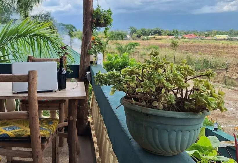 هتل Hill View Garden