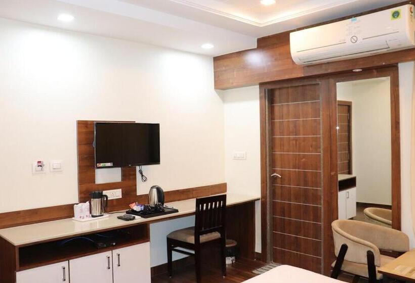 בית מלון כפרי Manglam