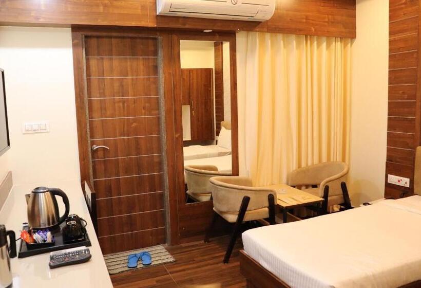 בית מלון כפרי Manglam