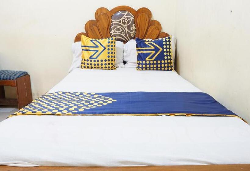 Hotel Spot On 92689 Homestay Srikandi Pulau Merah Beach