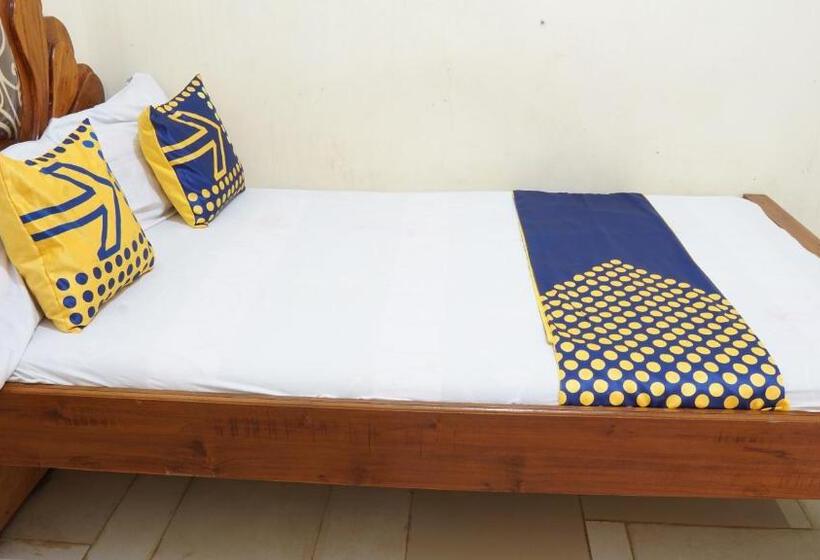 Hotel Spot On 92689 Homestay Srikandi Pulau Merah Beach