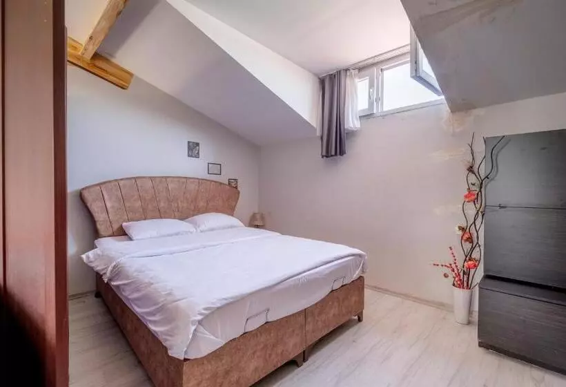 Hotelli Stanbol Apart