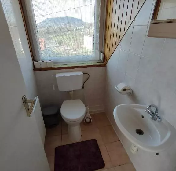 ペンション Kékturás Vendégház Badacsony Privát Bérlemény