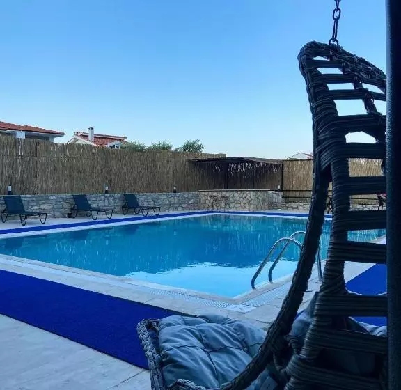 özgüm Suite Otel
