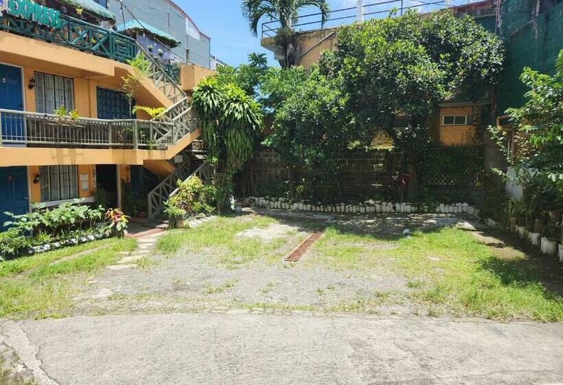 هاستل Country Sampler Inn