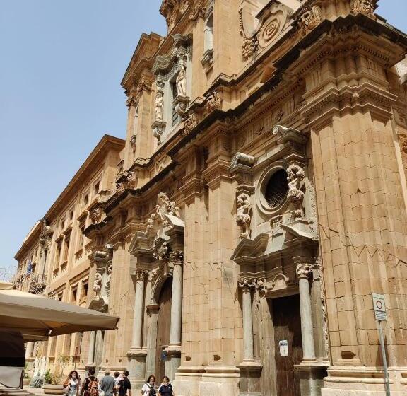 住宿加早餐  Carlo S Rooms