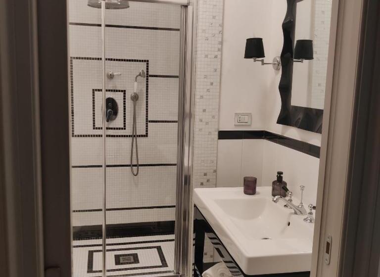 住宿加早餐  Carlo S Rooms