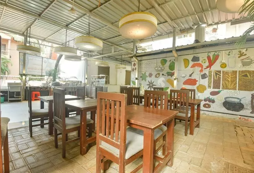 Hotelli Fabexpress The Golden Leaf