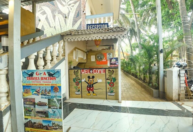 Hotel Fabexpress The Golden Leaf