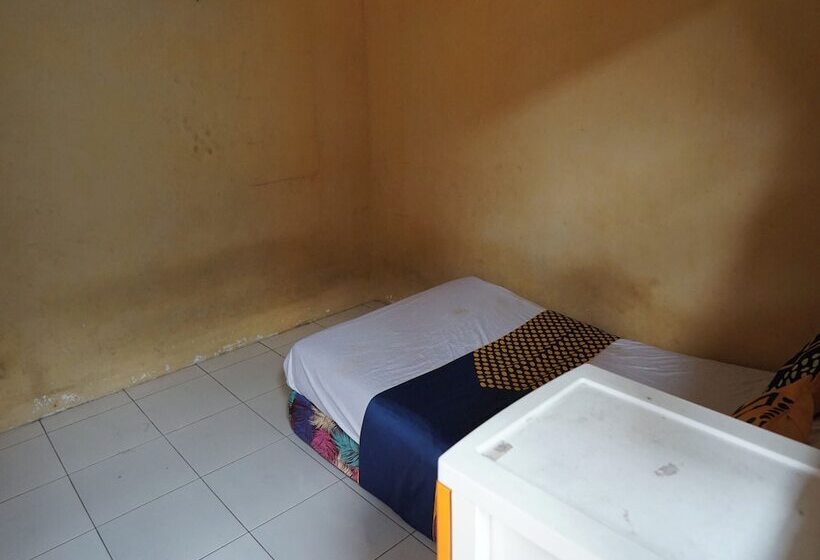 Hotel Spot On 92666 Rumah Kos Arafah Syariah