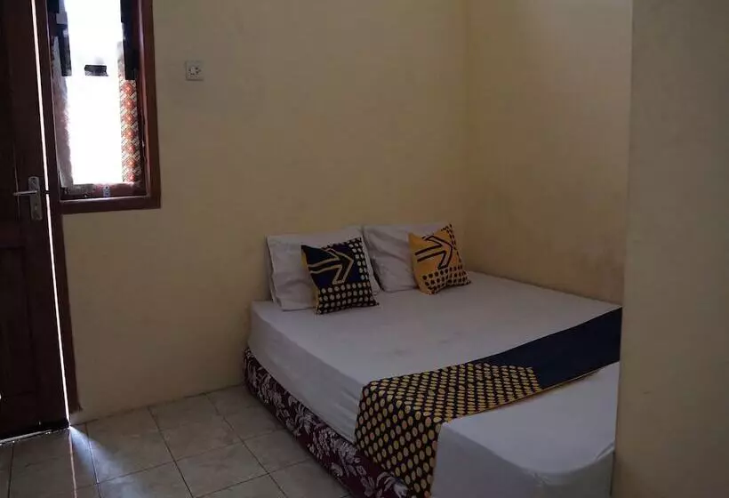 Hotelli Spot On 92666 Rumah Kos Arafah Syariah