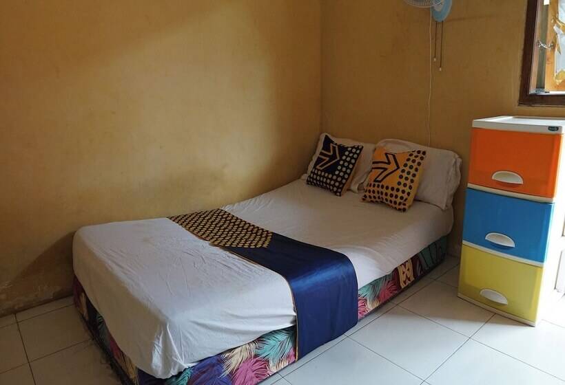 Hotel Spot On 92666 Rumah Kos Arafah Syariah