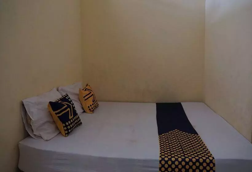 Hotelli Spot On 92666 Rumah Kos Arafah Syariah