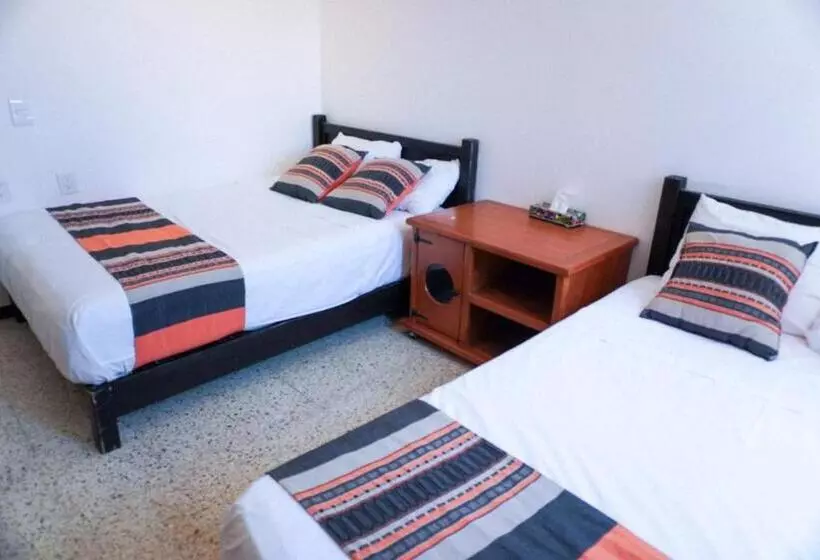 پانسیون Hostal Chocolate Calenda