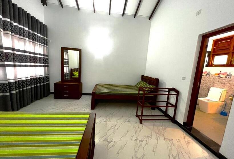 Pensión Nathaniel S Guest Inn