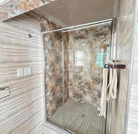 Bed and Breakfast Berry On 90