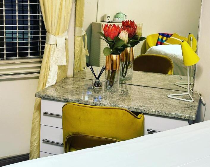 Bed and Breakfast Berry On 90