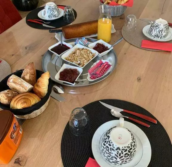 Aamiaismajoitus (B&B) Les Chambres De Christelle & Gilbert