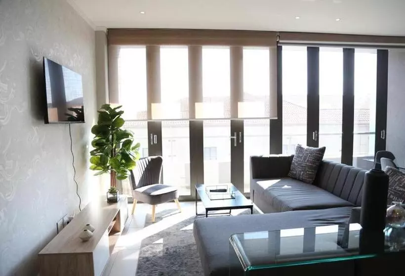Executive 3 Bed Apartment With Balcony & Executive 2 Bed Apartment In Sandton