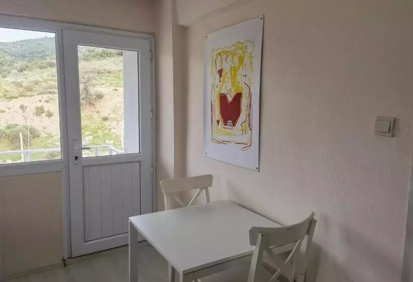 پانسیون Güzelbahçe Yemek Atölyesi