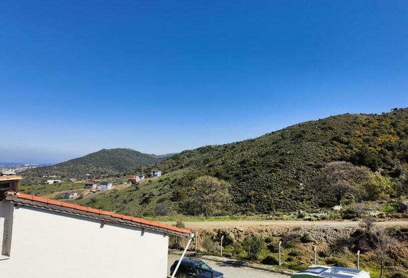 פנסיון Güzelbahçe Yemek Atölyesi