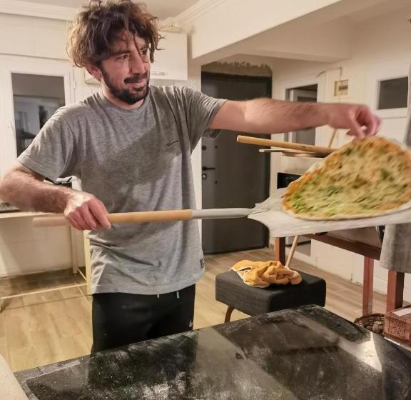 פנסיון Güzelbahçe Yemek Atölyesi