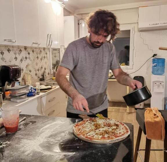 פנסיון Güzelbahçe Yemek Atölyesi