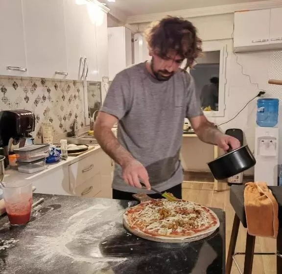 پانسیون Güzelbahçe Yemek Atölyesi