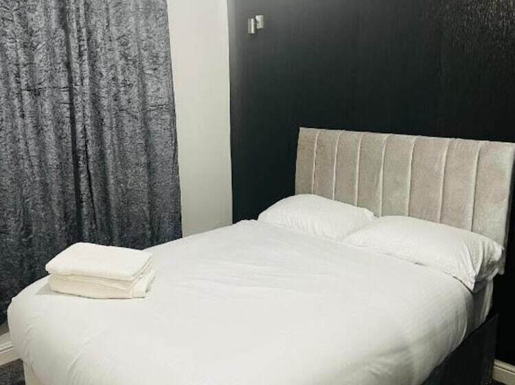 酒店 The Pleasant House