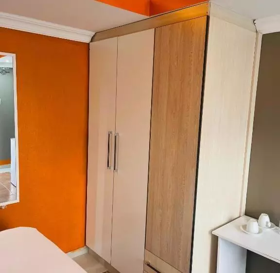 ペンション Mpisana Boutique Guesthouse