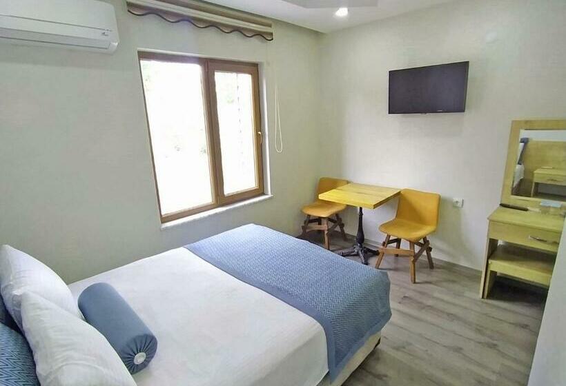 Hotel Kroisos Lake Resort By Vima