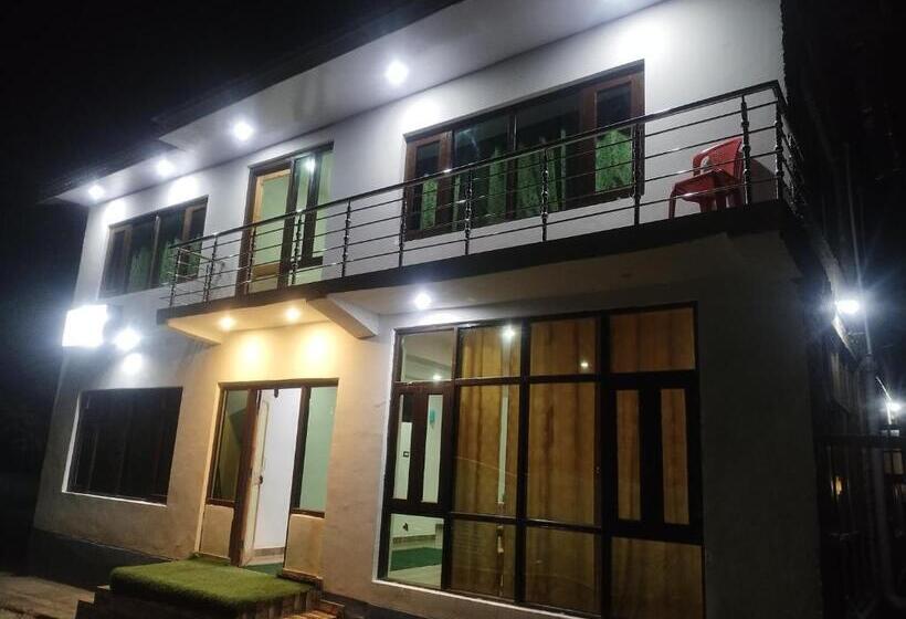 Hotell Tip Top Pahalgam