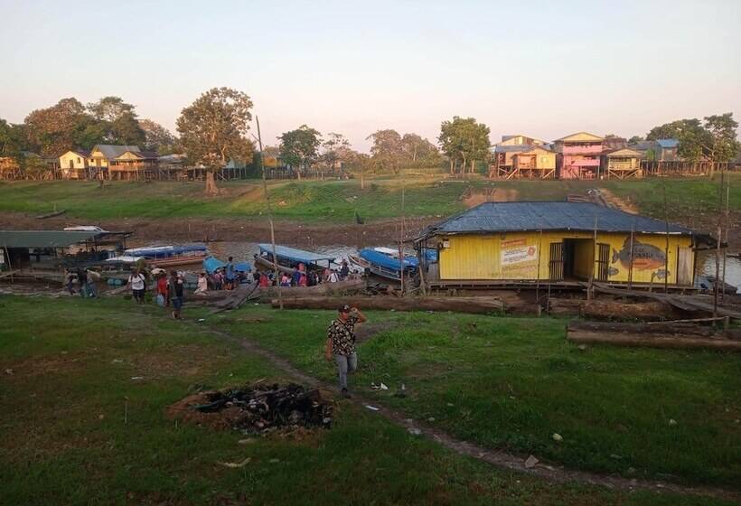 هاستل Leticias Guest House