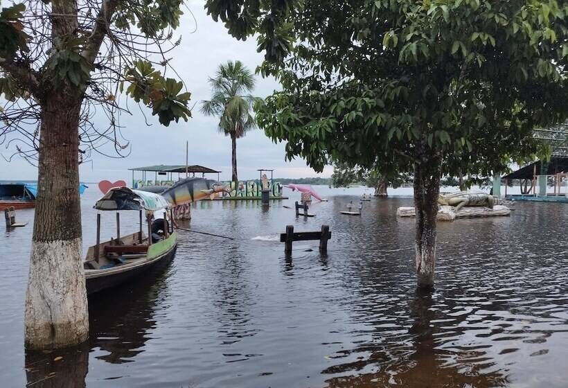 هاستل Leticias Guest House