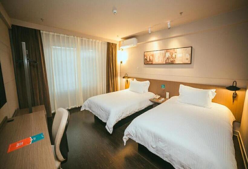 Отель Jinjiang Inn Yangzhou Slender West Lake Dongguan Street