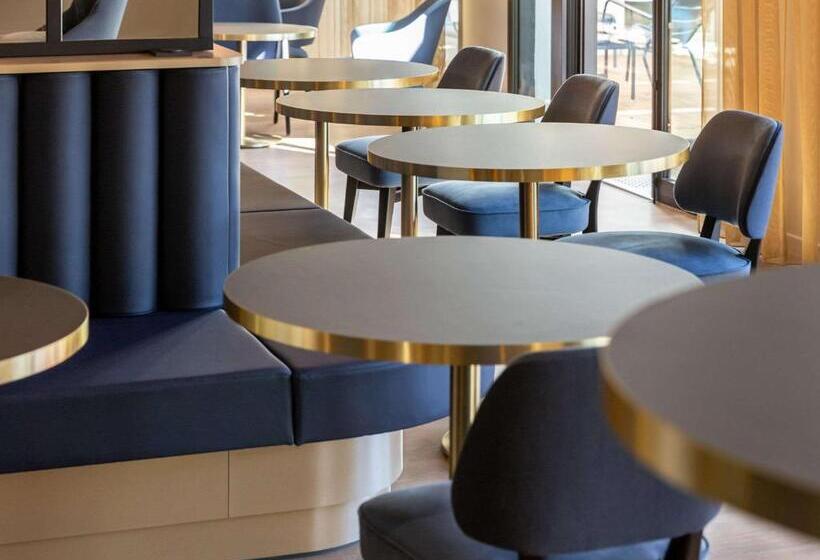 هتل Mercure Toulouse Aeroport Blagnac