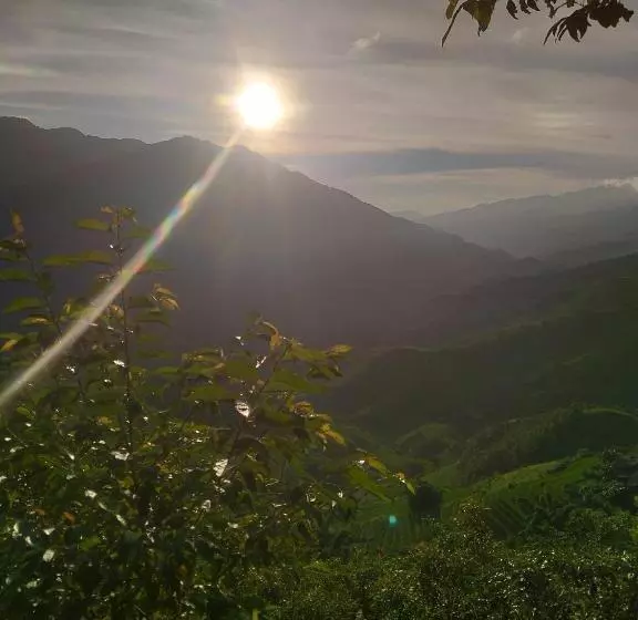 هتل See Bungalow Mu Cang Chai