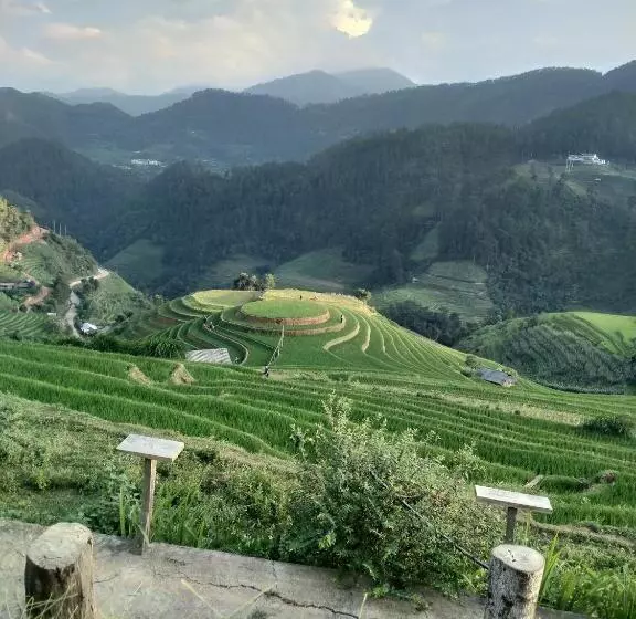 هتل See Bungalow Mu Cang Chai