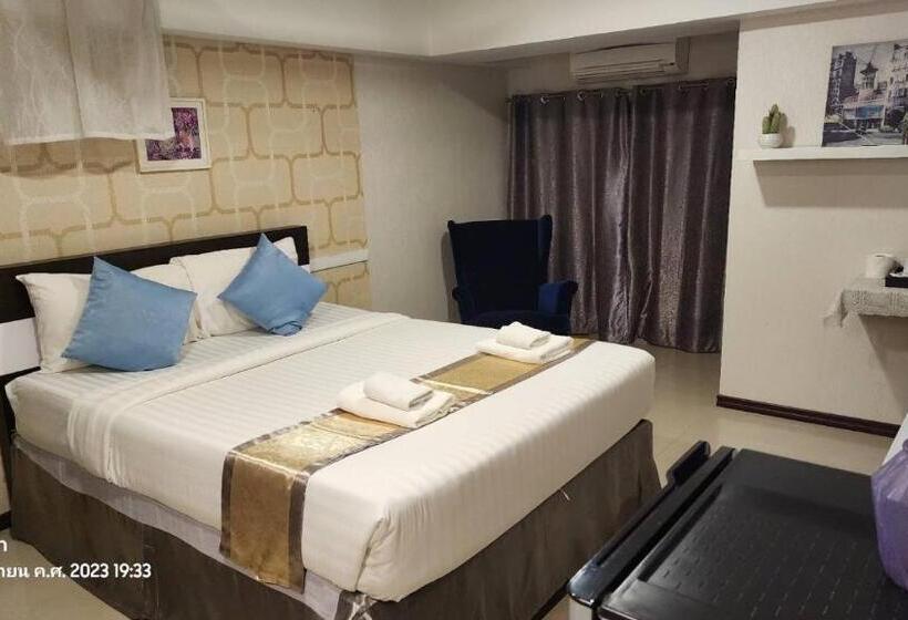 ホテル Topten Grand